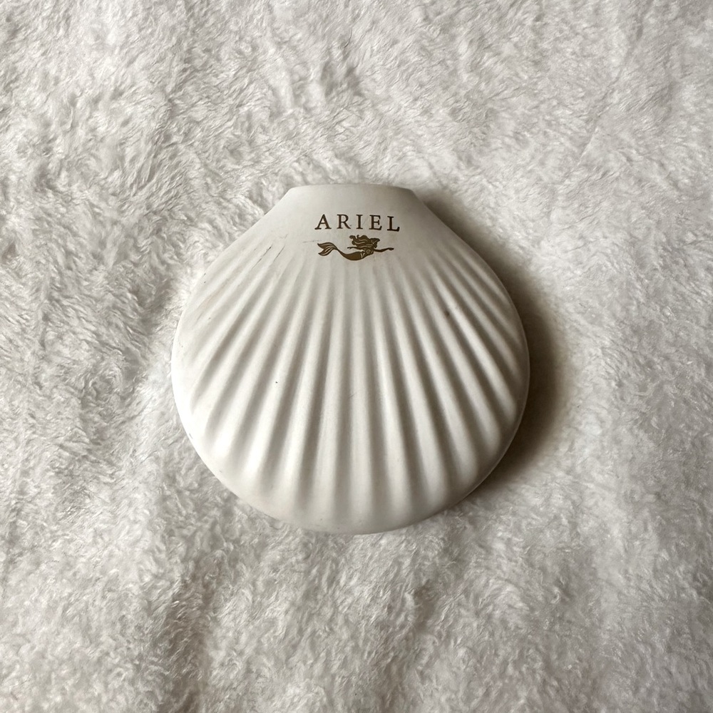 IMPRESSIONS x DISNEY ARIEL COMPACT LED MIRROR🧜‍♀️🐚